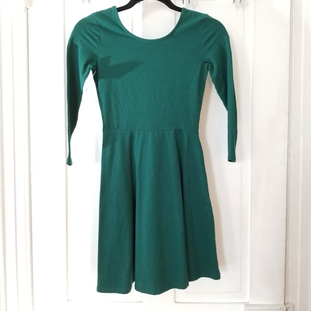Aritzia Green Criss Cross Back Skater Dress - Picture 3 of 5